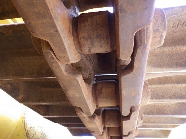 D31PX-22-60699-027.jpg