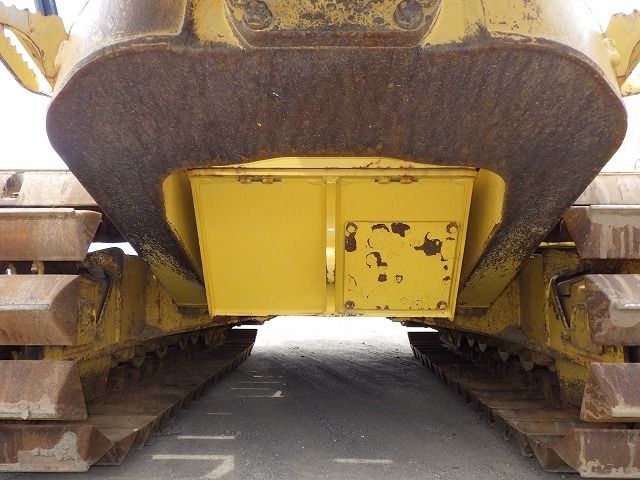 D31PX-22-60699-040.jpg