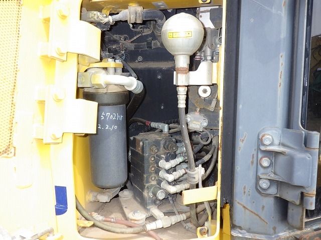D31PX-22-60699-044.jpg