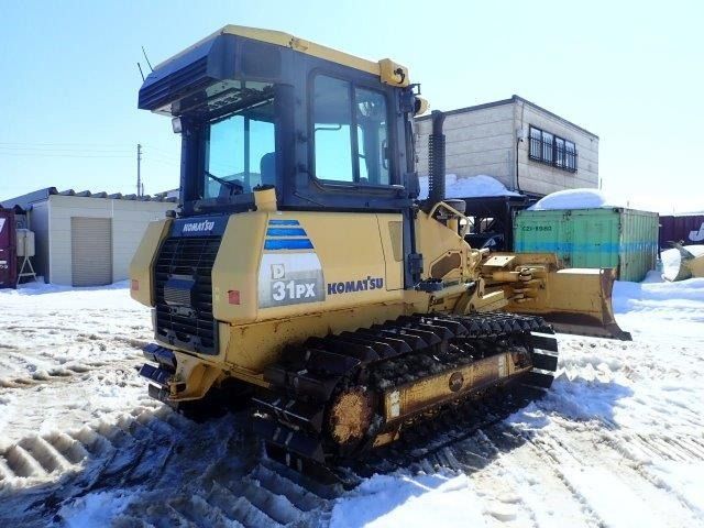 D31PX-22-60736-006.jpg