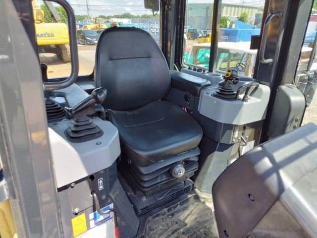 D31PX-22 #61258 2013Y 4248H (35).jpg