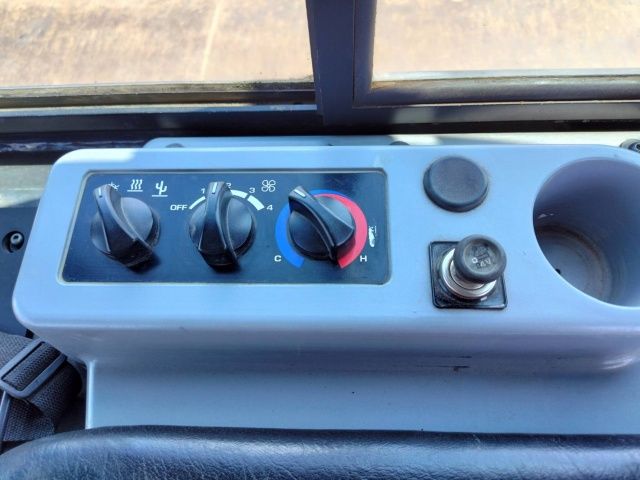 D31PX-22 #61258 2013Y 4248H (38).jpg